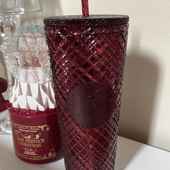 Brand New! Starbucks Cup Christmas Red Jewel Holiday Venti 24oz Cold Cup - Picture 3 of 5